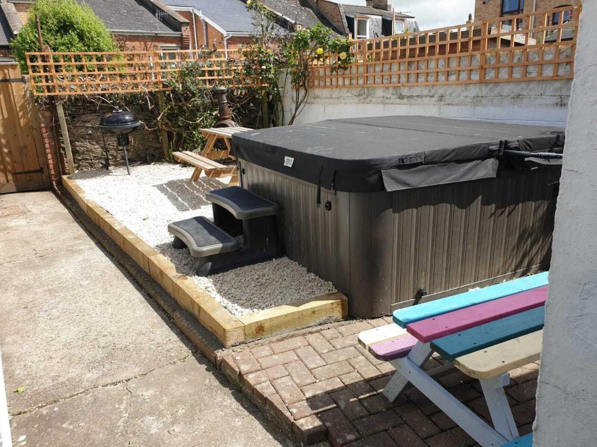Belmont Villa - 4 Bed - Hot Tub Additional Cost - Sleeps 10-Tjs22Bv Ілфракомб Екстер'єр фото
